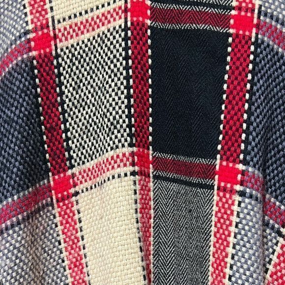 Women’s Fringed Cardigan Poncho‎ Plaid Blue White Red One Size Fits All - Picture 3 of 3